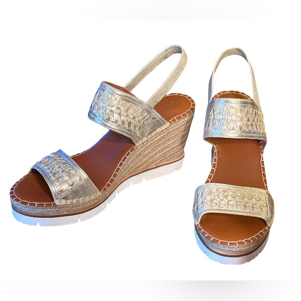 Kenneth Cole Gentle Souls MWT Sz 11 Silver Woven Leather Wedge Sandals (SH164) - Picture 2 of 9